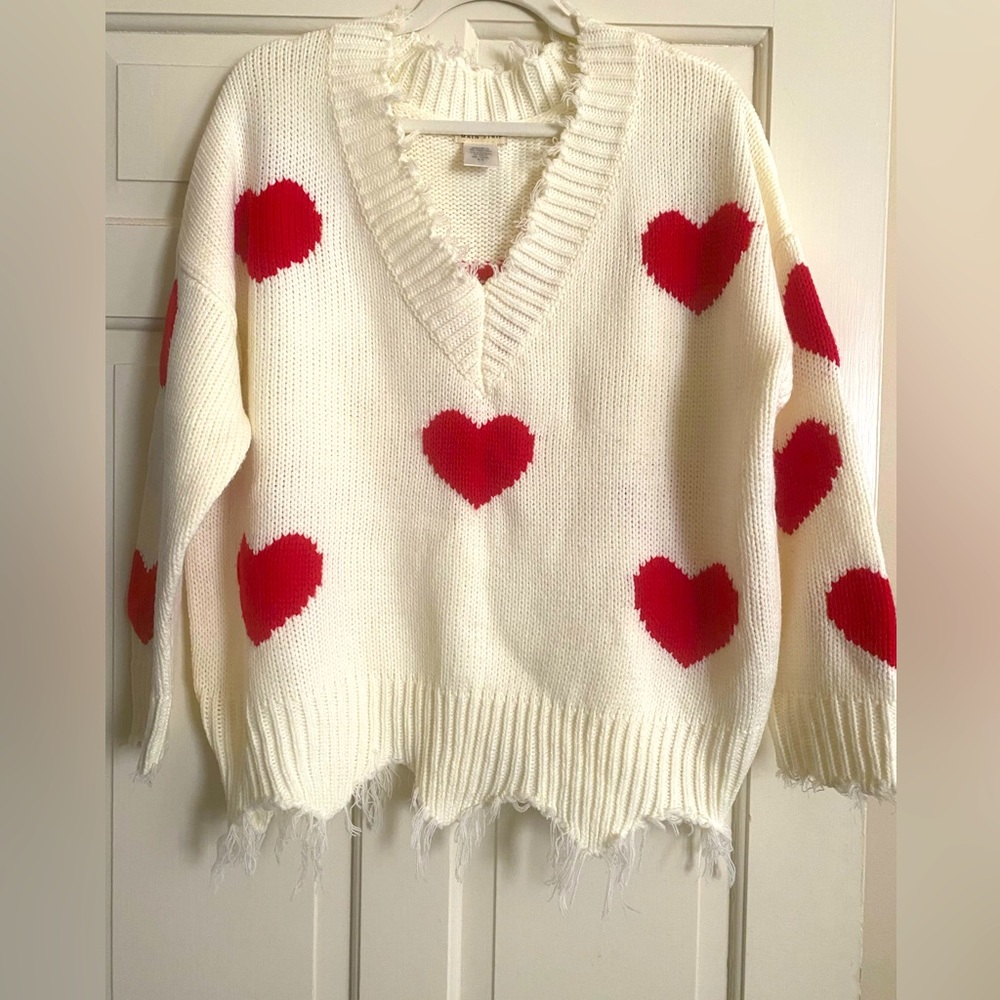 Heart distressed sweater- M
